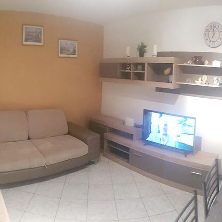 ספליט Apartman 4 Kilometar To City Centar מראה חיצוני תמונה
